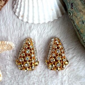 Vintage✨ Elizabeth Taylor For Avon Baguette "Evening Star" Clip On Earrings